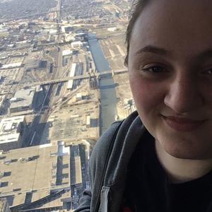 Meet your Posher, Elizabeth